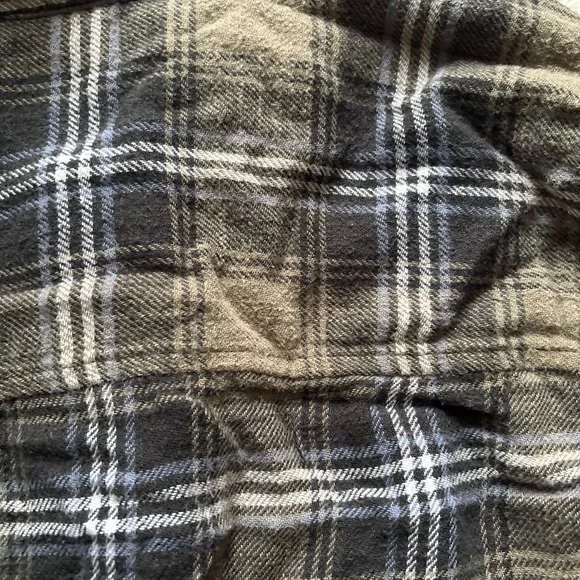 American Eagle Outfitters Distressed Green Plaid Button-Down Shirt - Picture 12 of 13